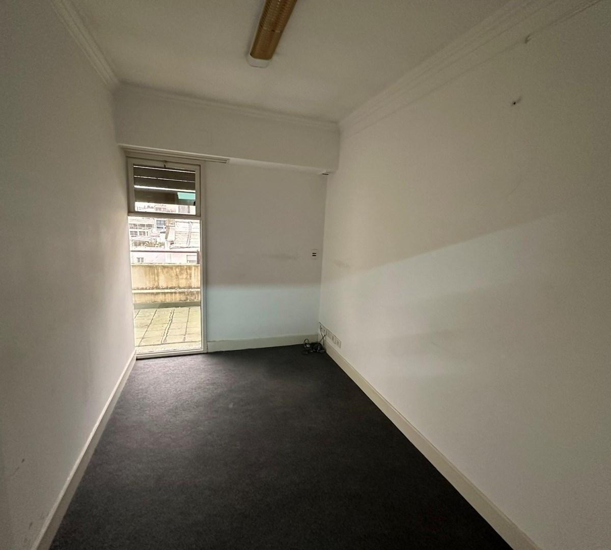 Foto de Oficina de 80 m2 en Venta y/o alquiler en Microcentro, imagen 4