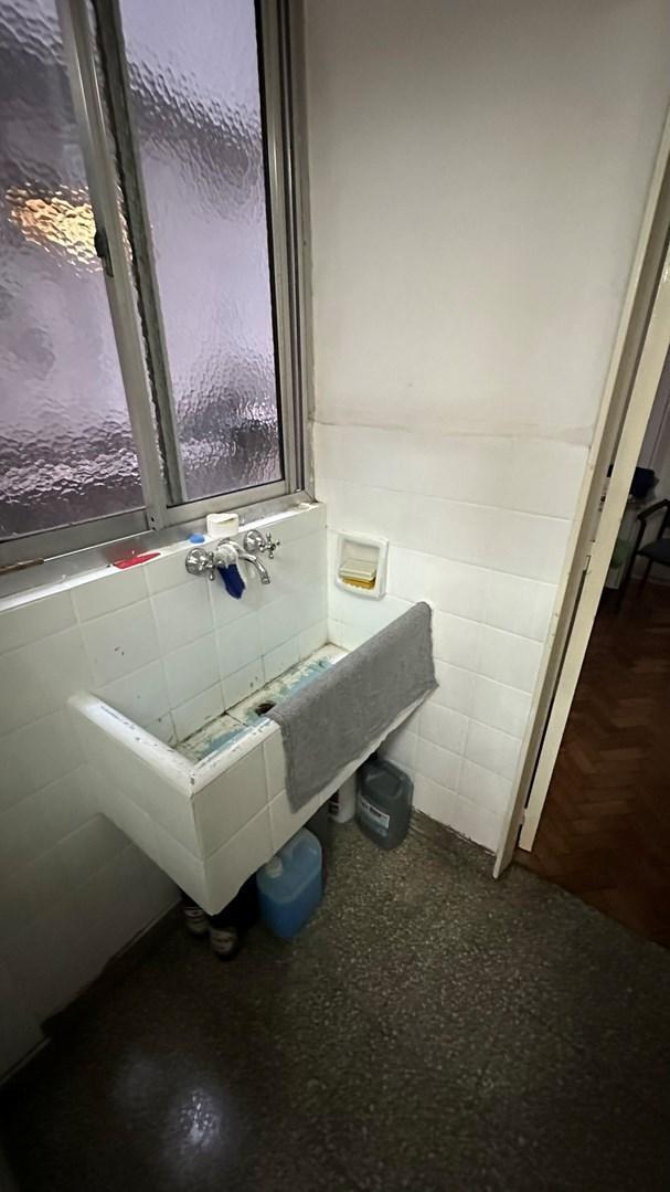 Tres Ambientes con Dependencia en Venta en Belgrano 5