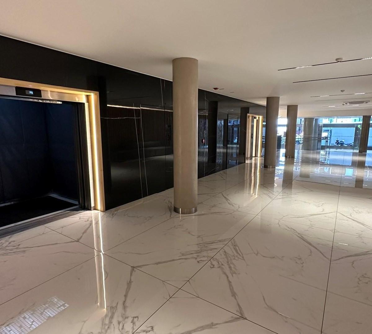 Departamento de Cuatro Ambientes en Venta en Vista Belgrano 3