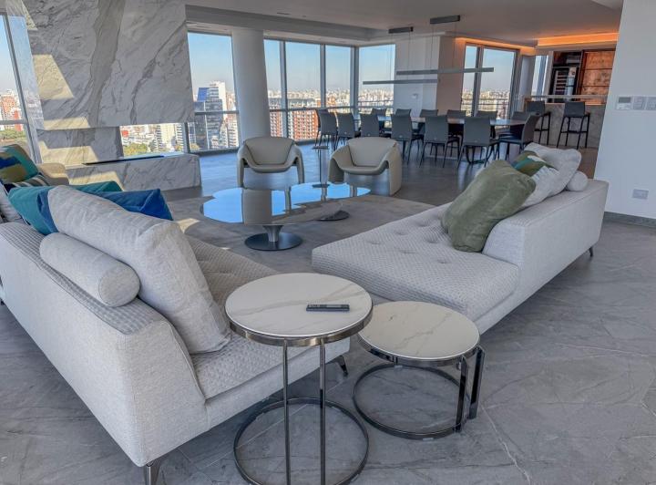 Foto de Departamento Triplex en Alquiler en Vicente López, G.B.A. Zona Norte, imagen 5