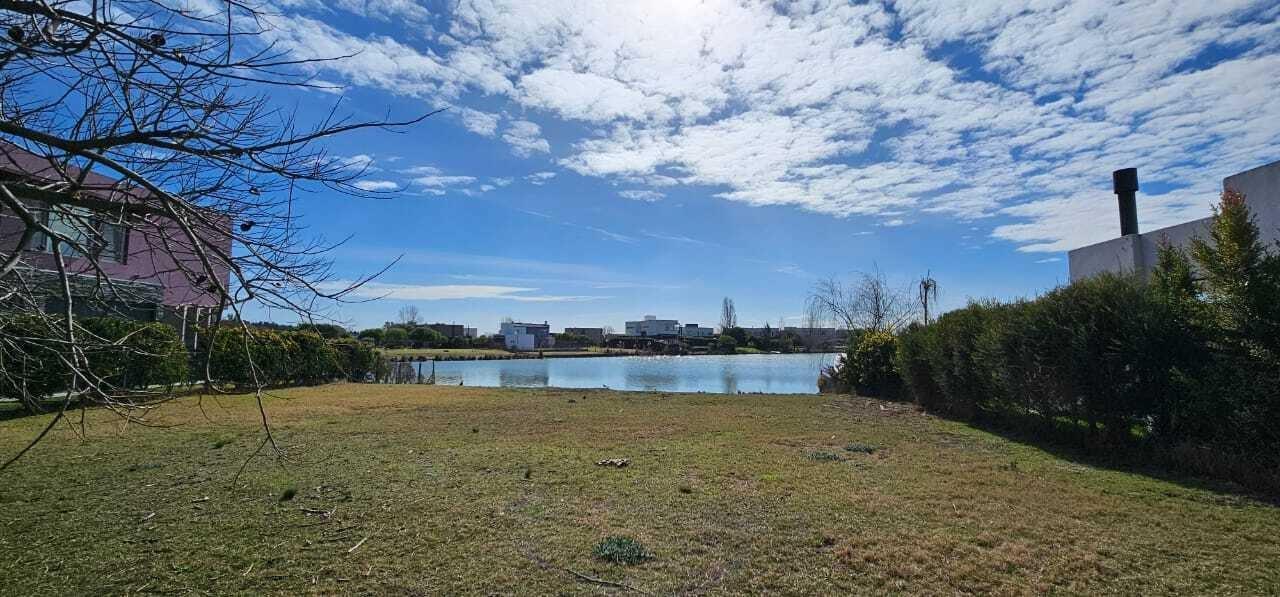 Foto de Lote a la laguna en Venta en El Cantón, Escobar, G.B.A. Zona Norte, imagen 2