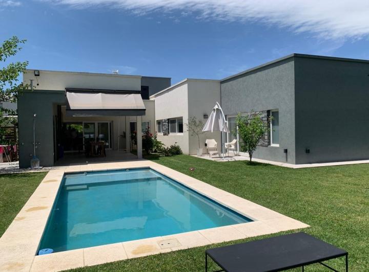Casa  en Alquiler temporal verano en El Cantón, Escobar, G.B.A. Zona Norte 2