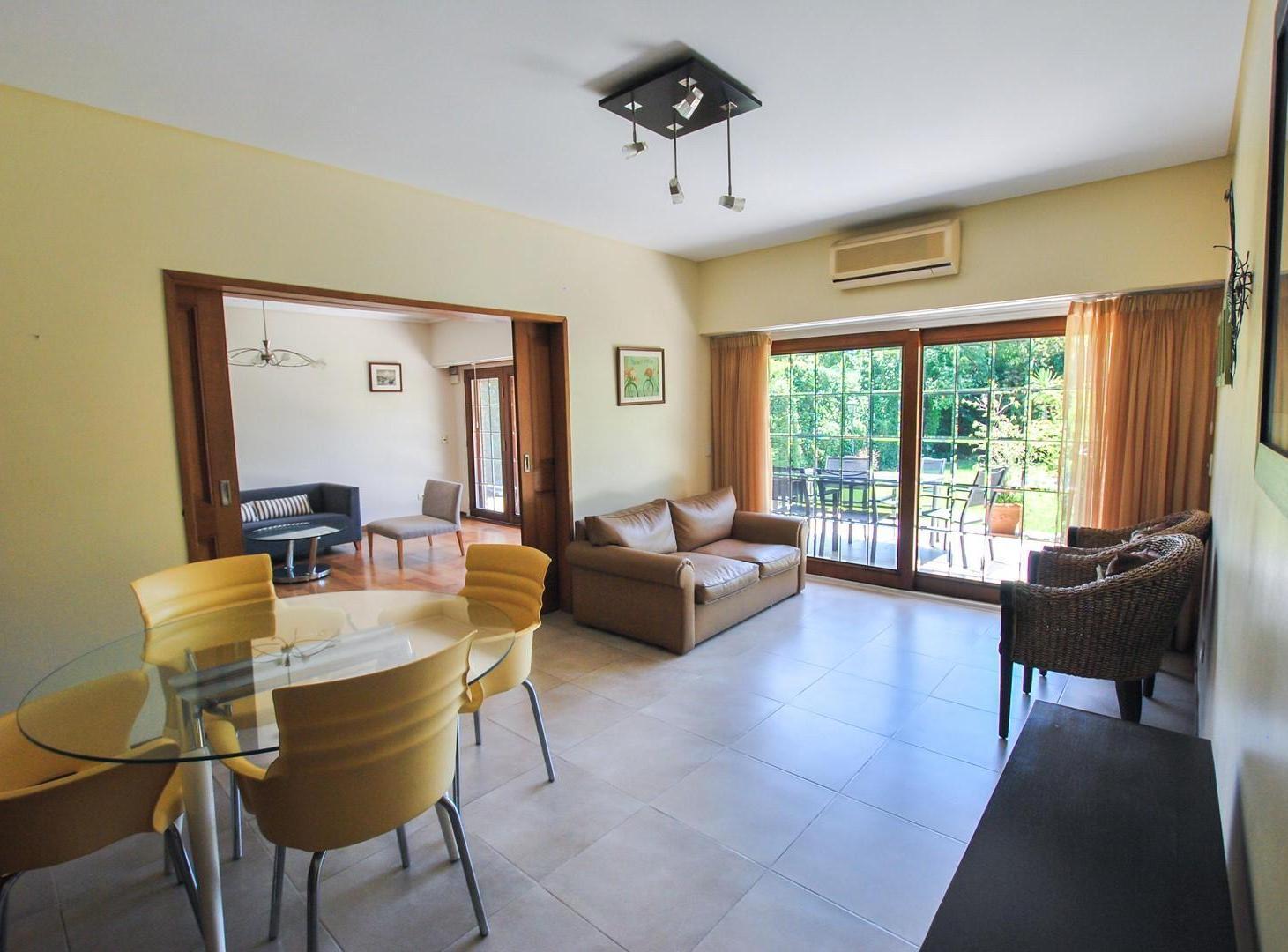 Foto de Casa en Venta en Libertador / Rio, Martínez, San Isidro, imagen 3