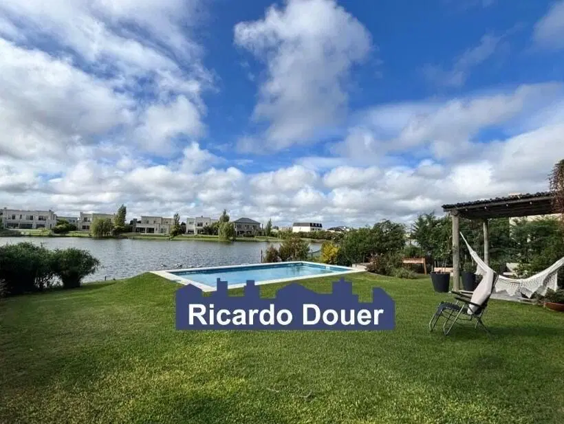 Casa en Venta a la laguna en El Cantón, Escobar, G.B.A. Zona Norte 2