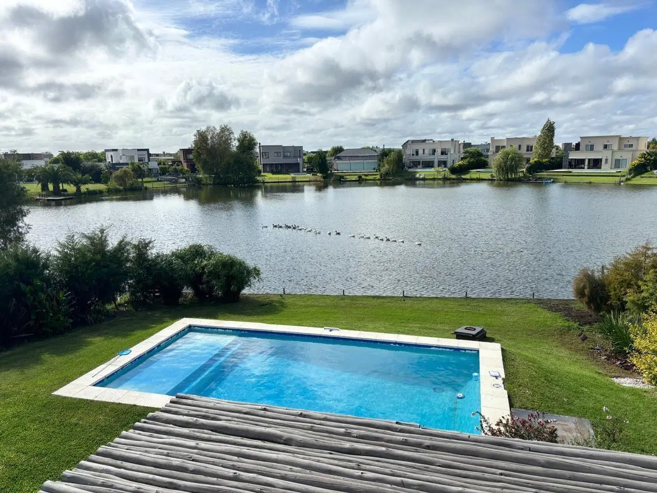 Casa en Venta a la laguna en El Cantón, Escobar, G.B.A. Zona Norte 3