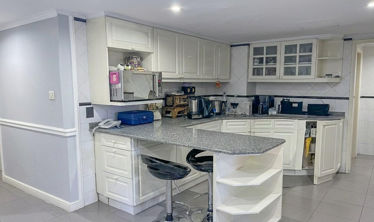 Foto de Departamento Piso en Venta en La Lucila, Vicente López, G.B.A. Zona, imagen 4