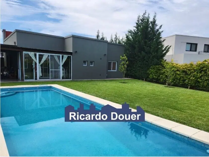 Casa en alquiler de verano /vacaciones o anual, con pileta en El Cantón. 1