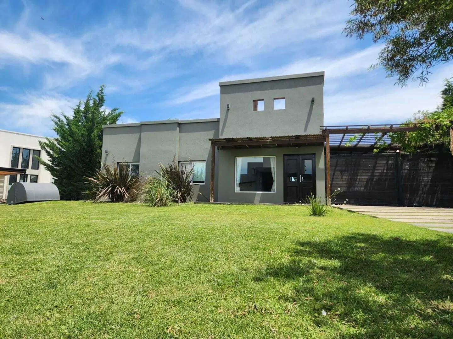 Casa en alquiler de verano /vacaciones o anual, con pileta en El Cantón. 2