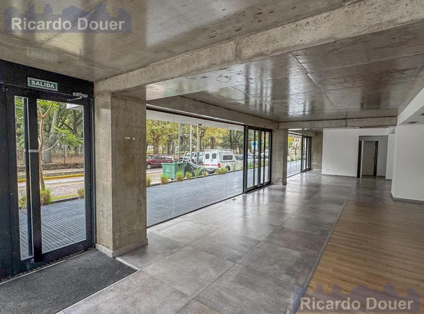 Local en Olivos 4