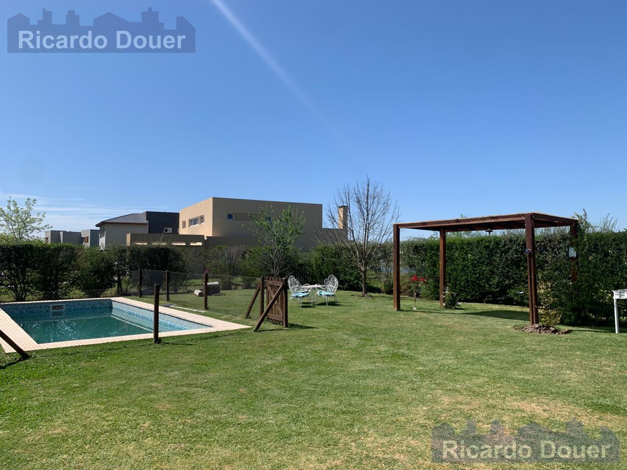 Foto de Casa con pileta en alquiler temporario de verano/vacaciones o anual en, imagen 5