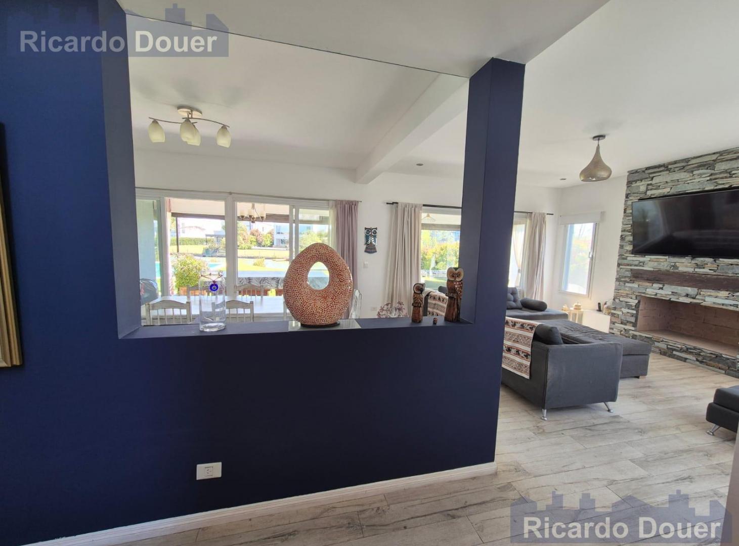 Foto de Casa en Venta a la laguna en El Cantón, Escobar, G.B.A. Zona Norte, imagen 5