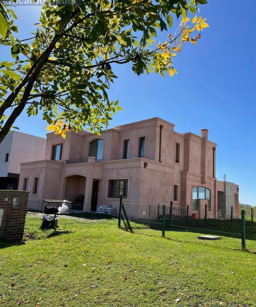 Foto de Alquiler de Verano – Casa con Pileta y Vista al Golf – El Cantón, imagen 5