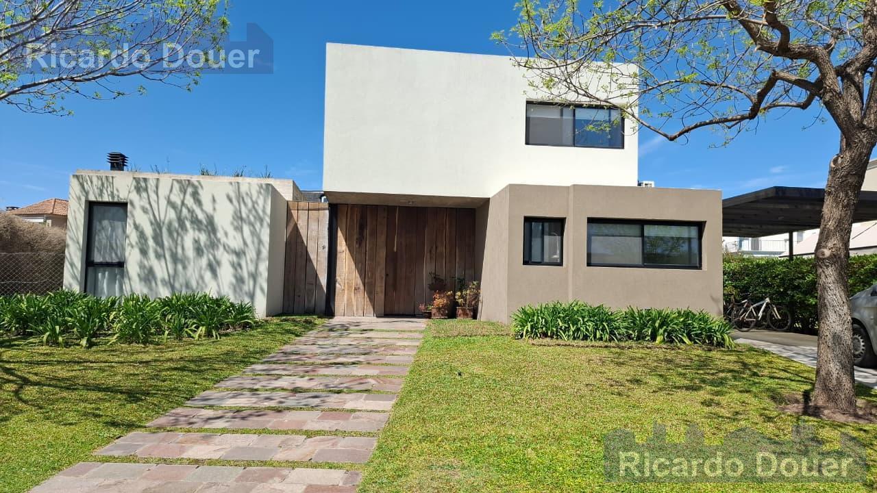 Foto de Excelente Casa en venta en Ayres Plaza 5 Ambientes, imagen 1