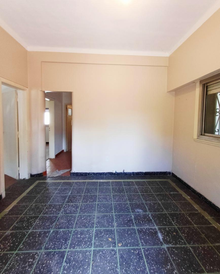 Foto de Chalet multifamiliar sobre lote propio, imagen 2