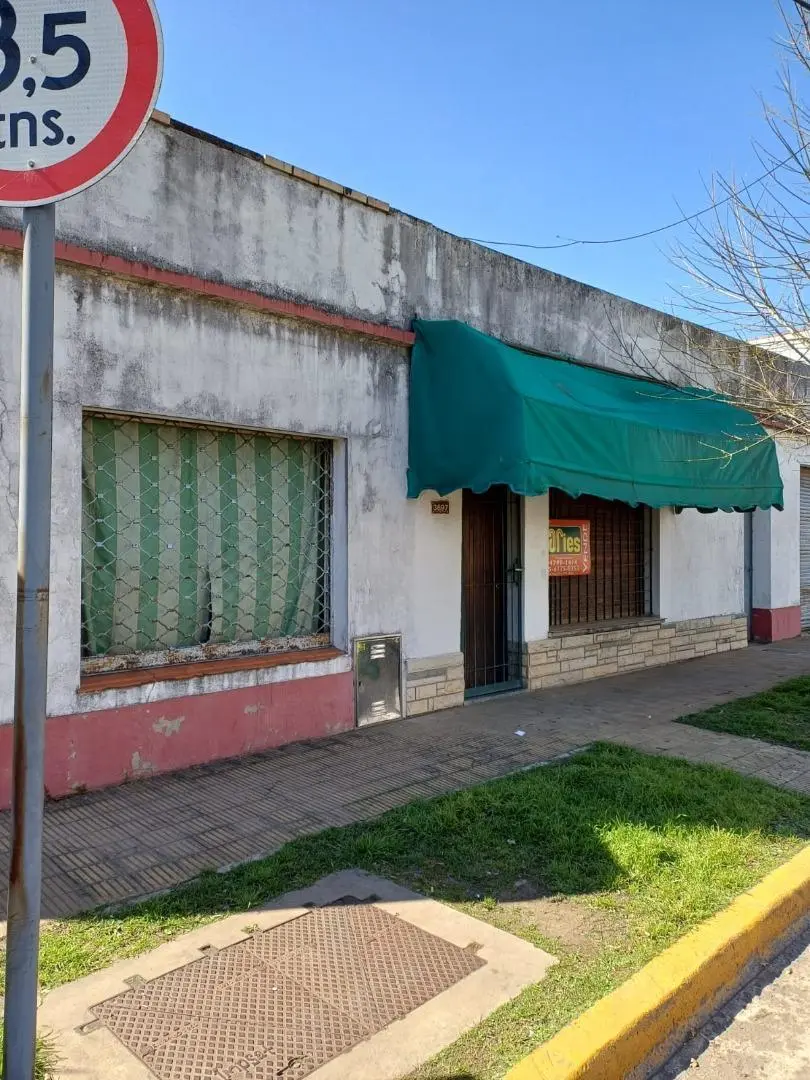 Casa a refaccionar sobre Lote de 277,08 m2 4