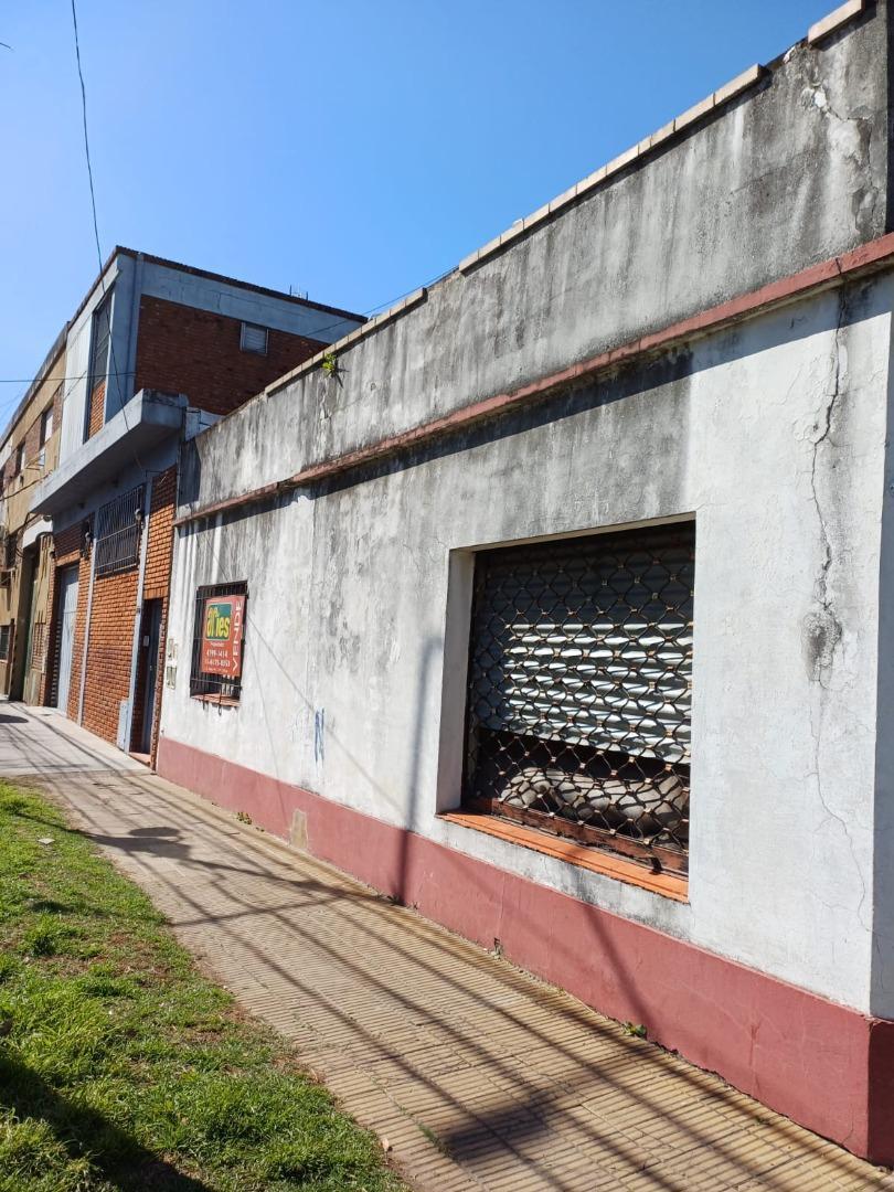 Casa a refaccionar sobre Lote de 277,08 m2