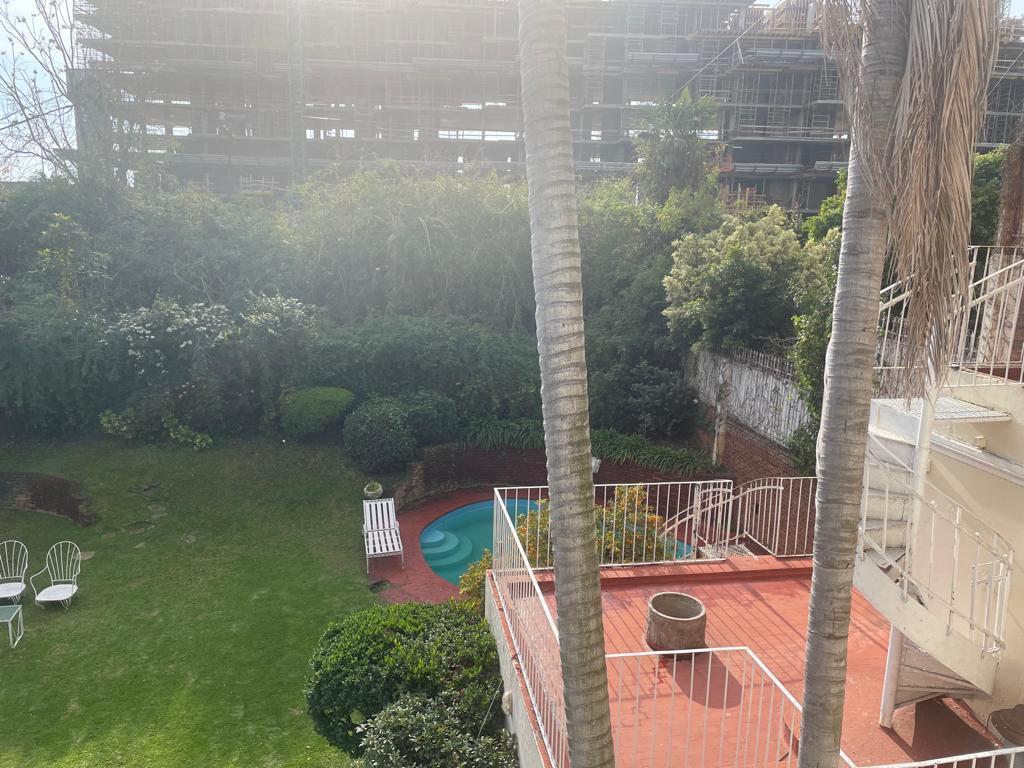 Unico Jardin Irrepetible en Barrio Parque 1