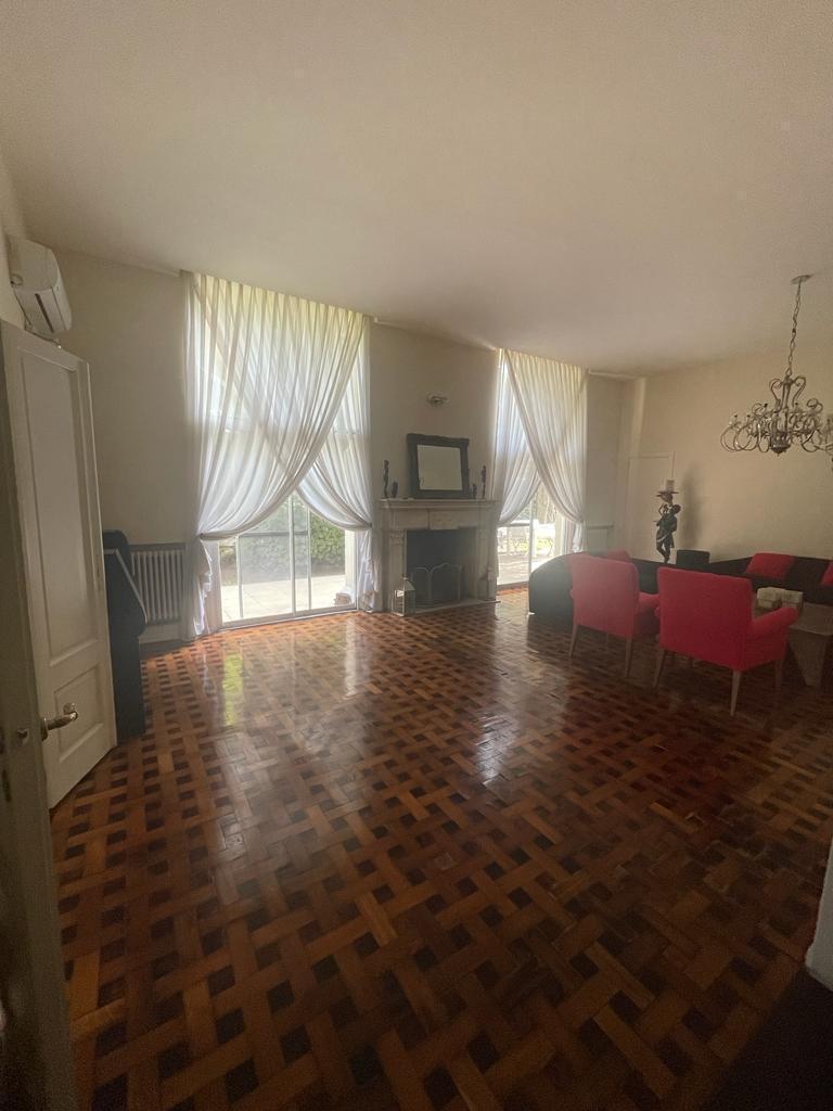 Unico Jardin Irrepetible en Barrio Parque 2