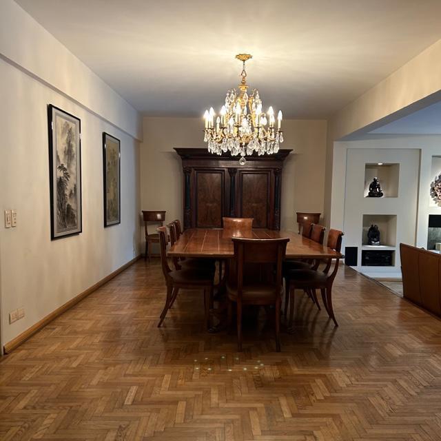 Foto de ÚNICO - Av. Alvear Duplex, 5 dorm c/jardín con capac. 125 pers., cava, imagen 4