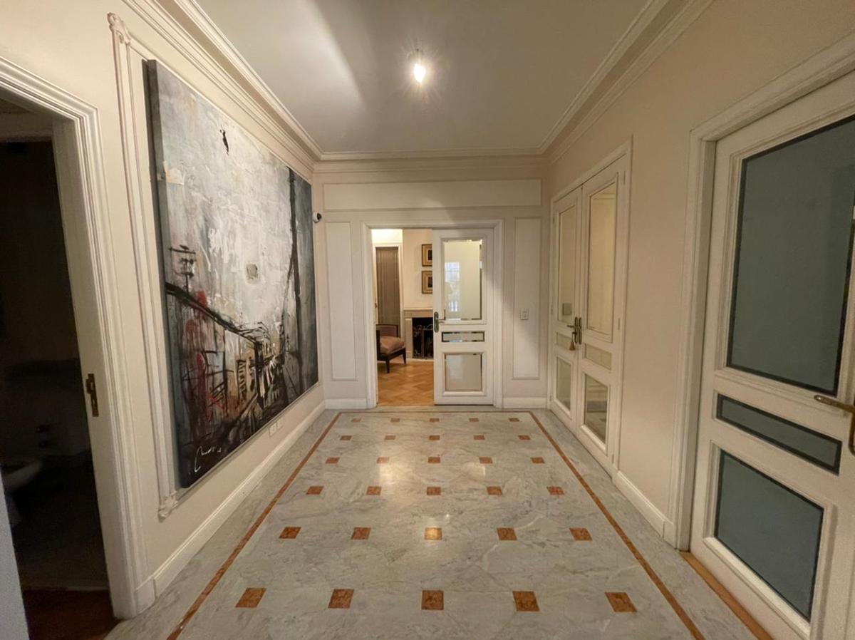 Elegante departamento 4 dormitorios en Recoleta Con o sin muebles
