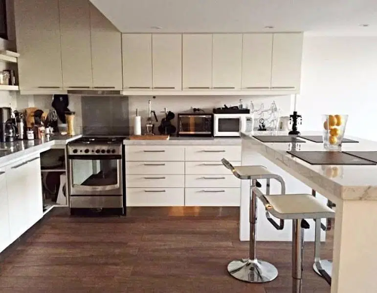 Impecable loft con entrepiso, 1 dormitorio (posibilidad realizar 2do) , 2 baños, seguridad amenities 5