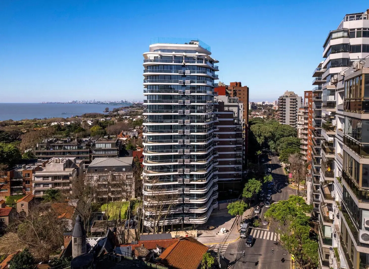 Departamento en La Lucila 3