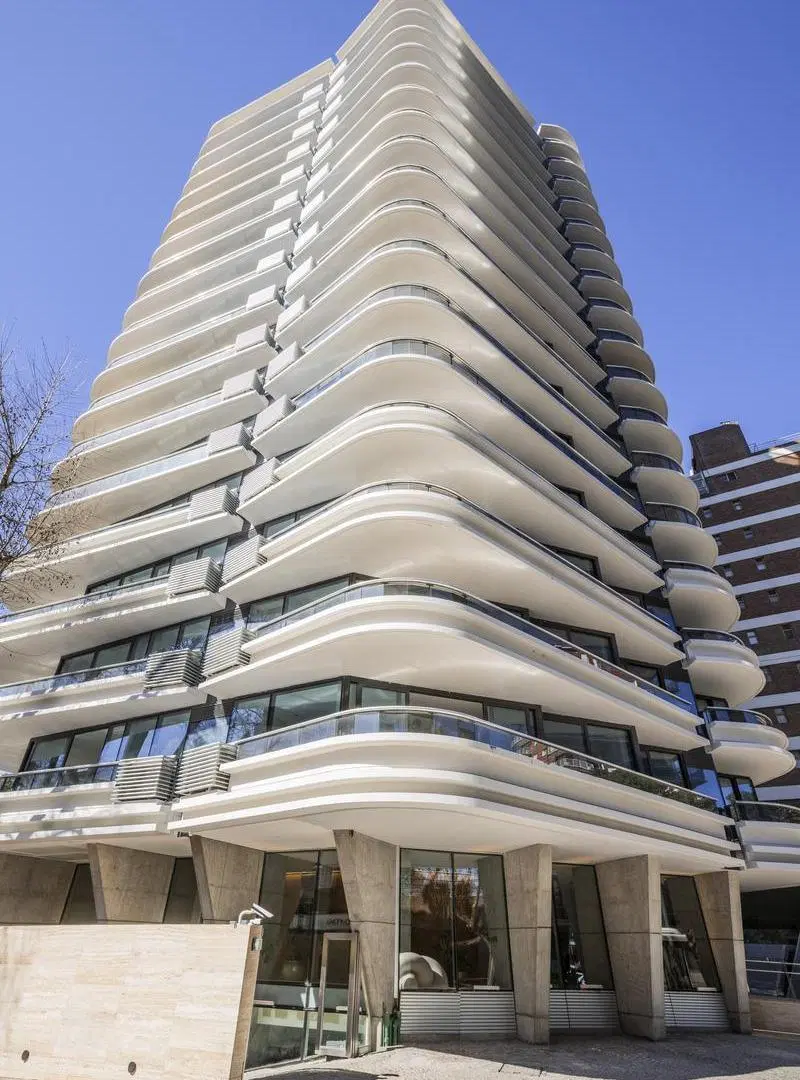 Departamento en La Lucila 4