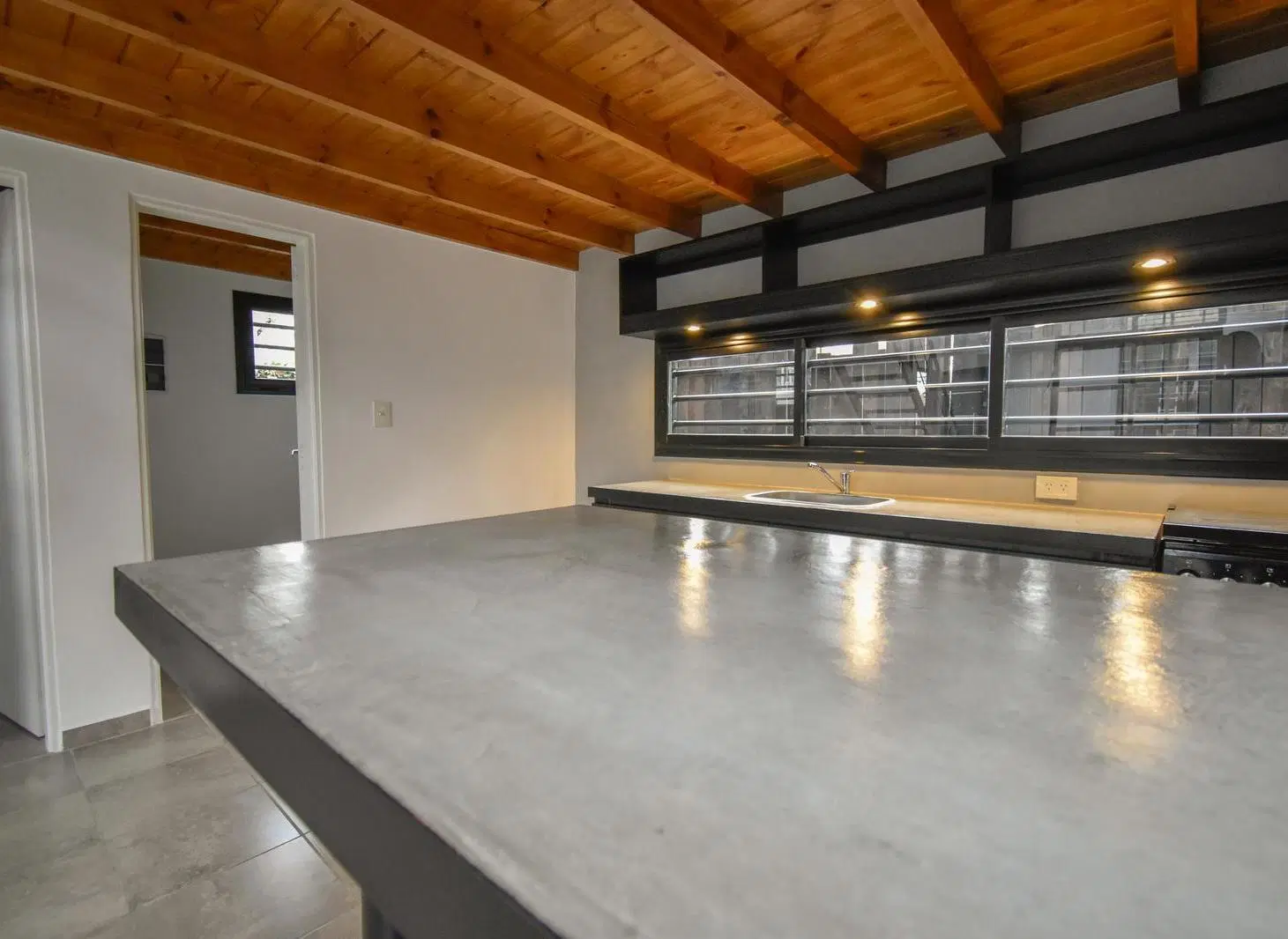 PH Loft Industrial A Estrenar En José Mármol – Sin Expensas – Con Cochera Y Parrilla Propia 2