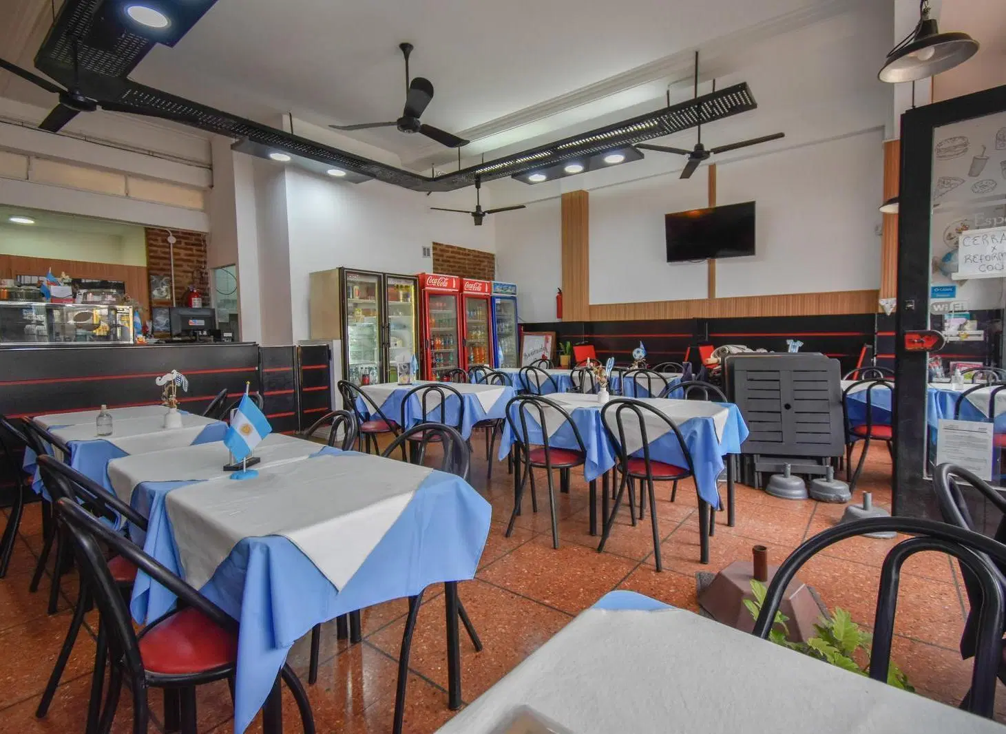 Local en Alquiler sobre Av. Espora a metros de Clínica Espora – Ideal Gastronomía o Corporativo 3