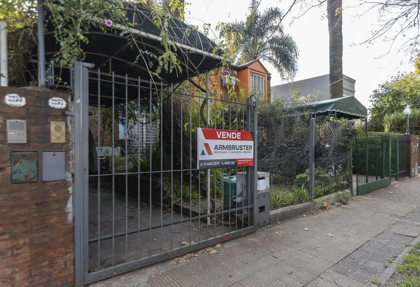 PH en Venta en José Mármol con GRAN PARQUE y Parrilla | ¡Independiente y Sin Expensas! 3