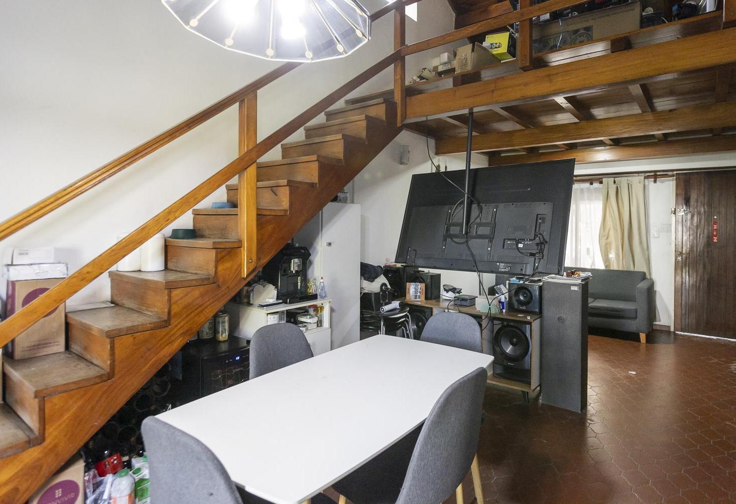 Foto de Chalet de Ladrillo Visto en Jose Mármol: 3 Dorm, Loft y Jardin (A pasos, imagen 5