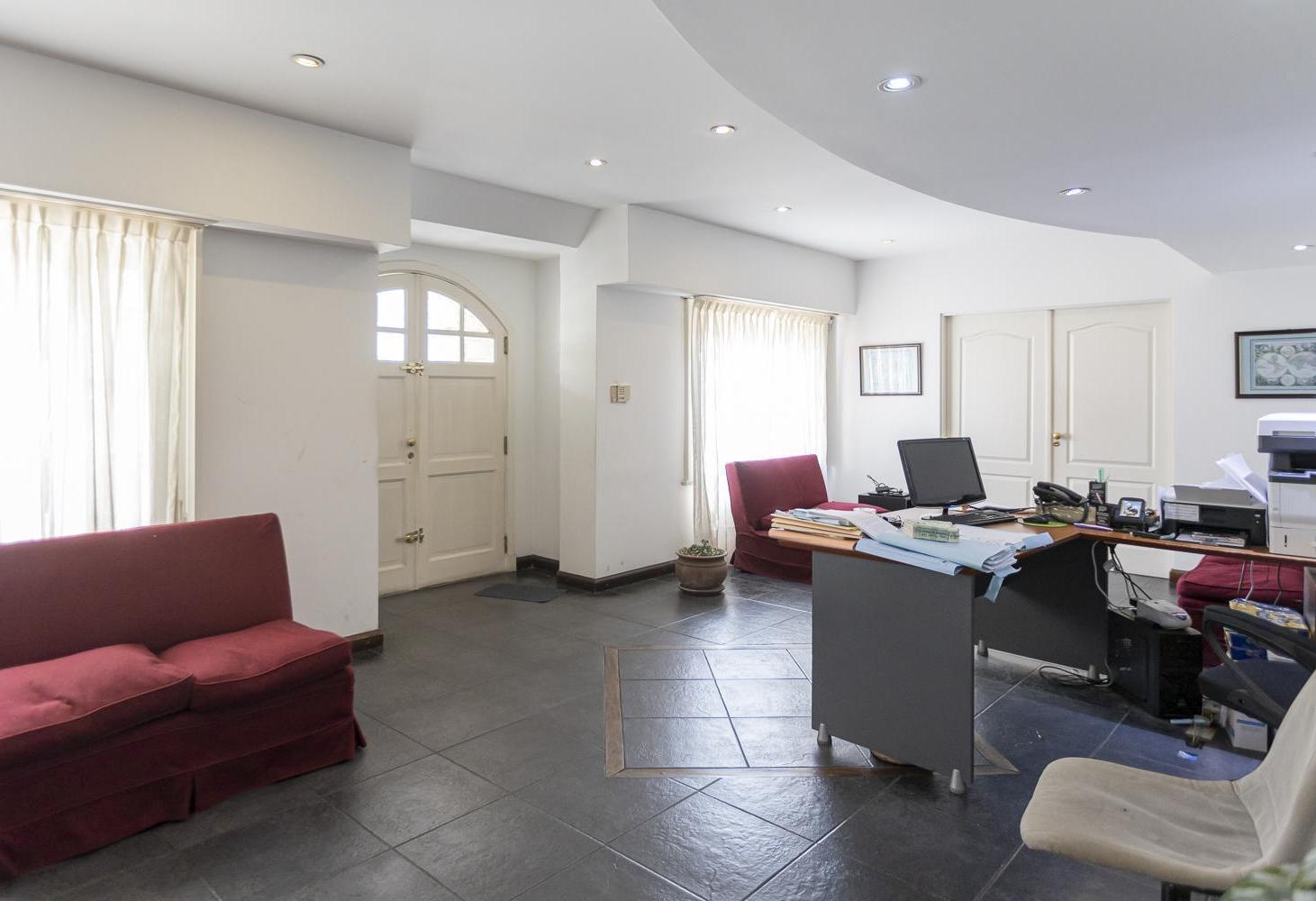 Foto de Oficinas profesionales En zona Residencial/comercial, imagen 1