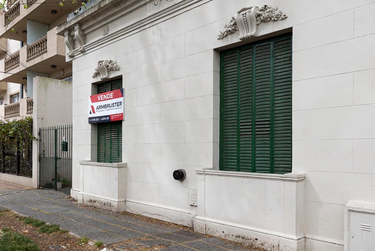 Foto de Casa en Venta en Adrogué con 5 Dormitorios | Oportunidad para Reciclar, imagen 4