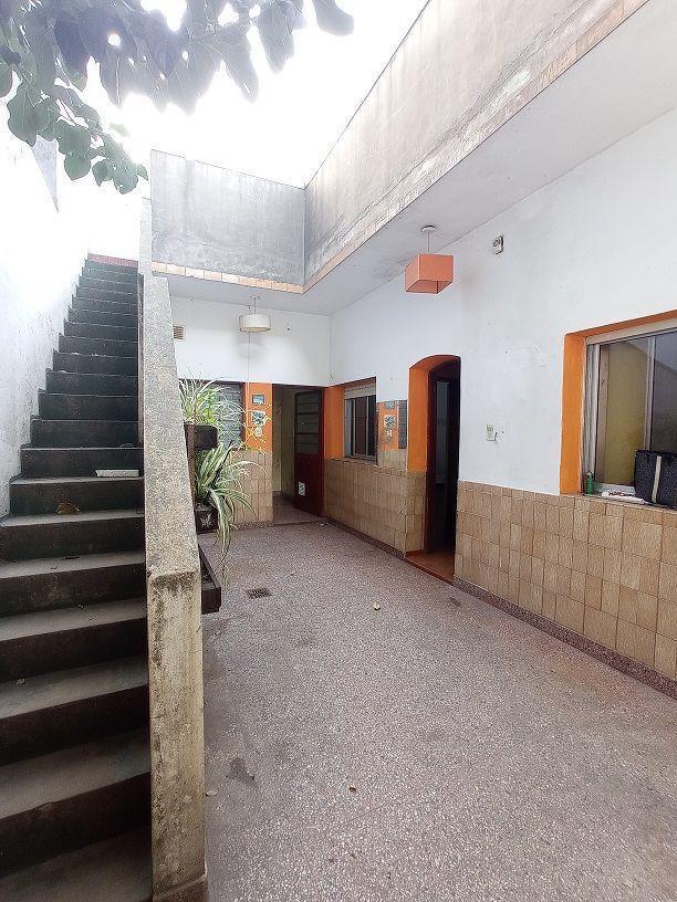 CASA 3 AMBIENTES CON LOCAL