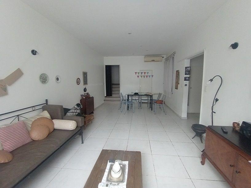 Parque Chas Hermosa Casa en Esquina 5