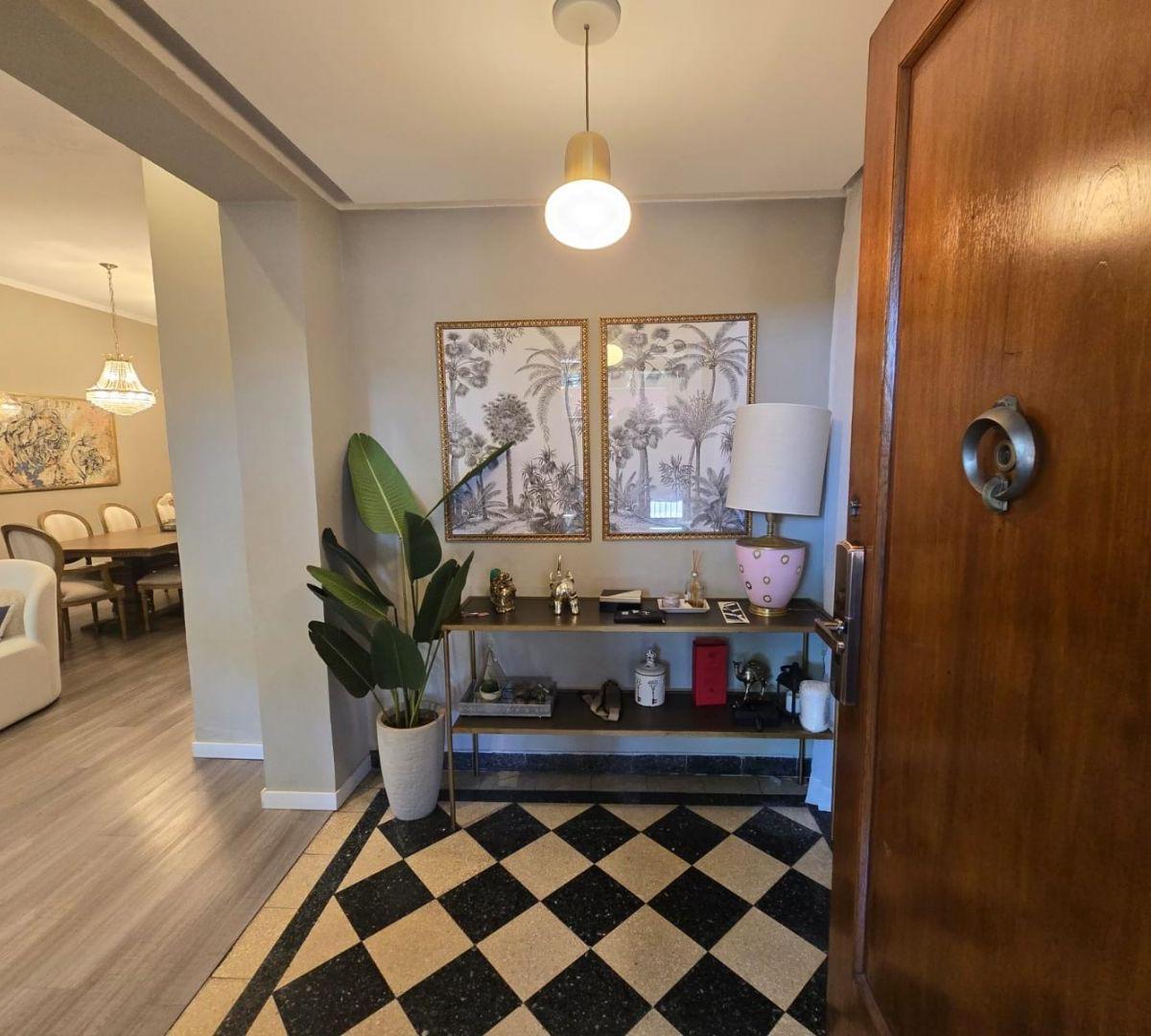 Venta de Casa 6 Ambientes Remodelada a Nuevo 4