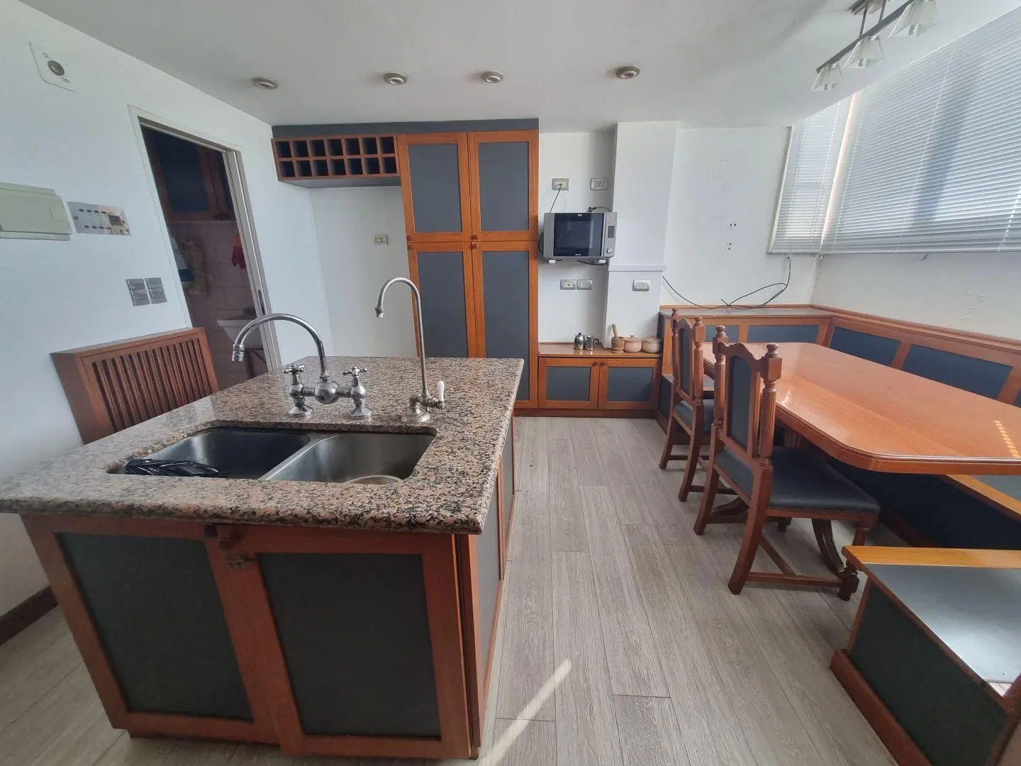 V.DEVOTO RESIDENCIAL 4 AMBIENTES C/COCHERA CON VISTAS A PLAZA ARENALES 1