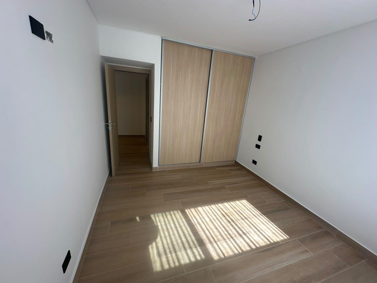 Foto de V. DEVOTO A 150M2 DE PLAZA ARENALES VENTA 3 AMB CON ESPACIO GUARDACOCHE, imagen 3