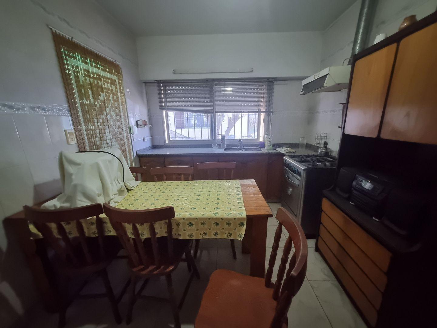 Foto de ALQUILER CASA 3 AMB CON LOCAL COMERCIAL, imagen 3