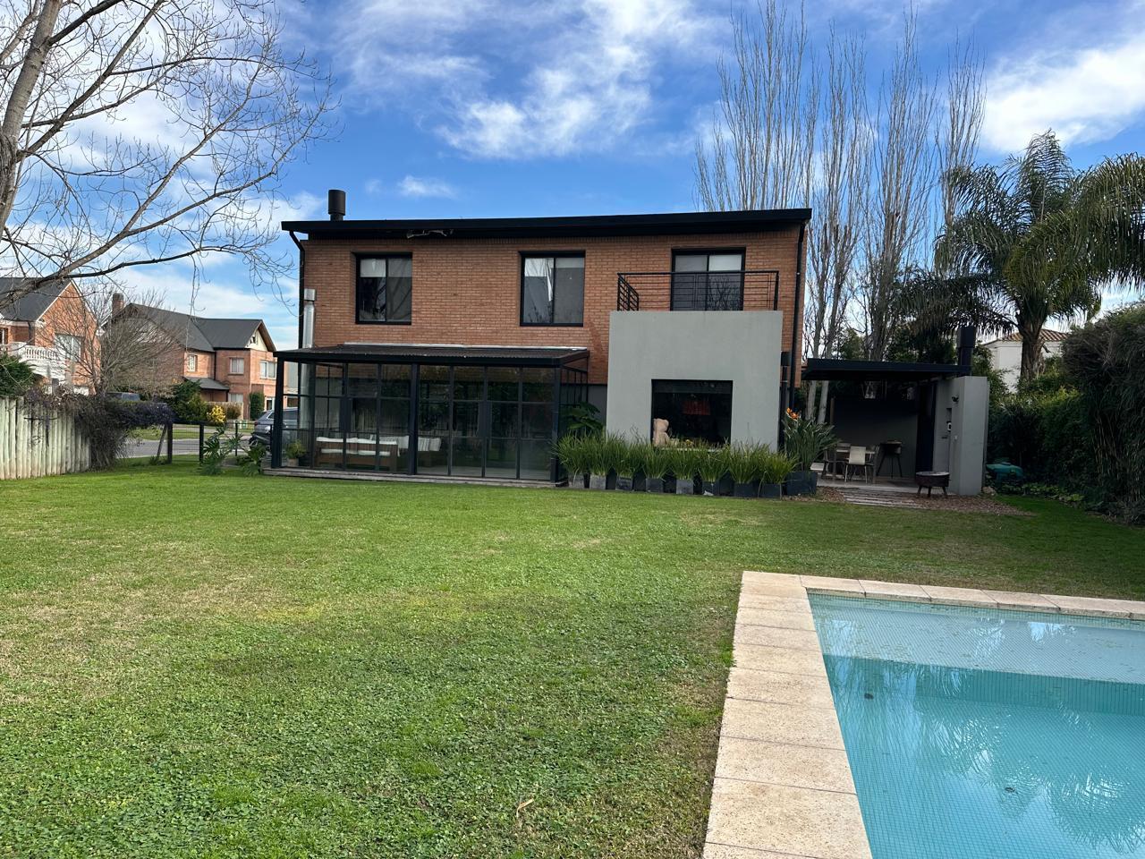 Casa BARRIO SANTA BARBARA