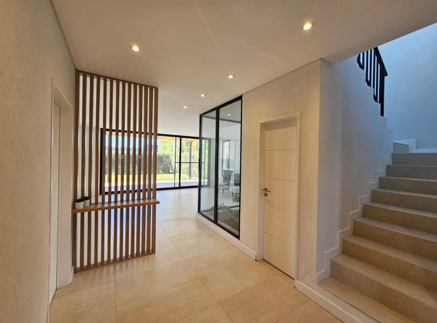 Foto de Casa BARRIO CARPINCHOS-NORDELTA, imagen 2