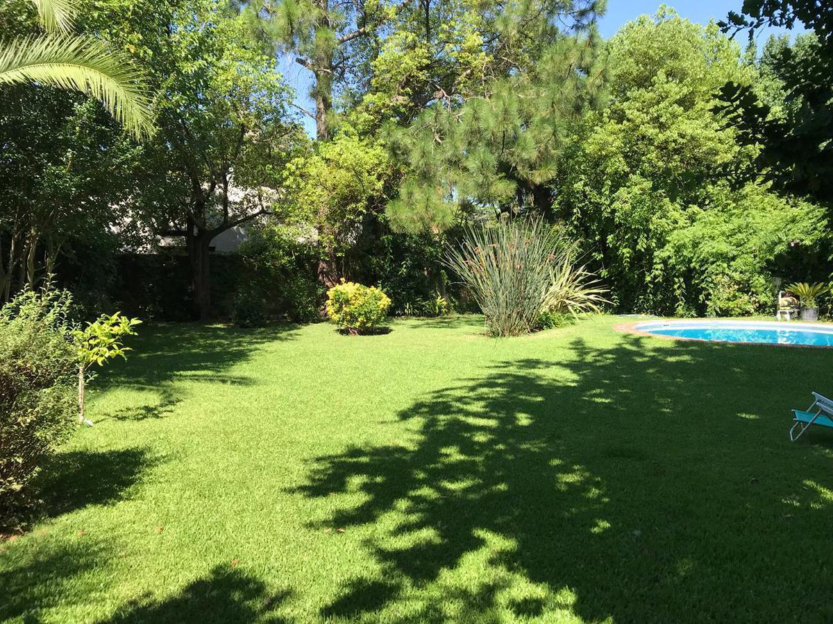 CASA EN MARTINEZ