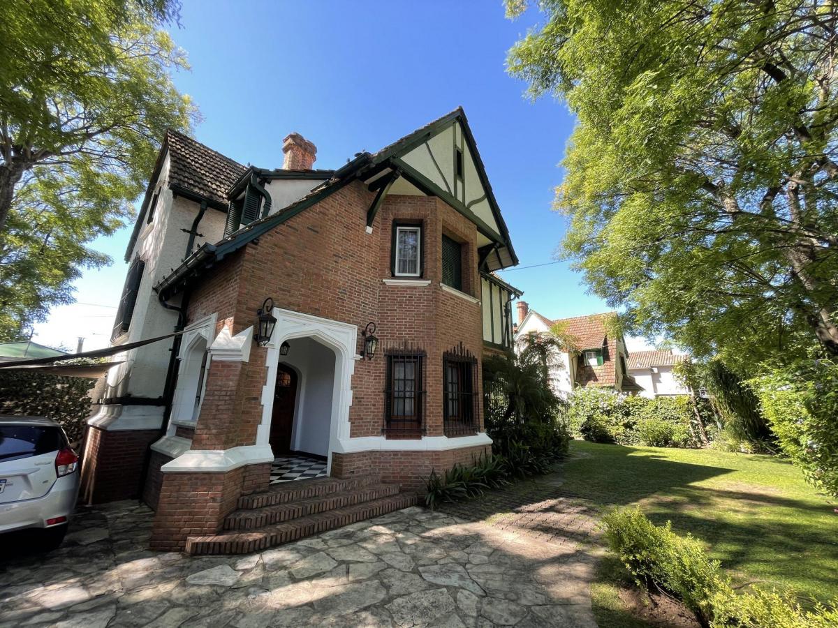 Impecable Casa Estilo Inglés – Totalmente Refaccionada 4