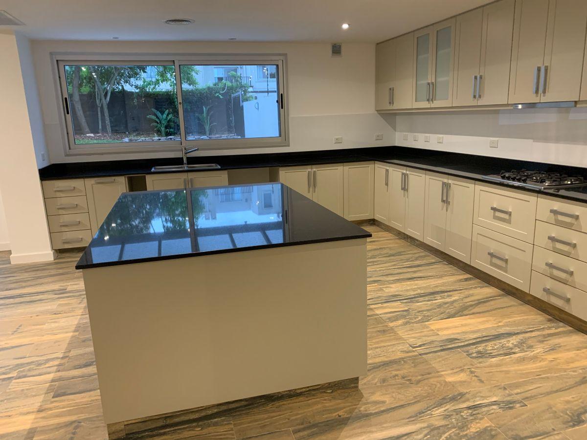 Foto de Casa 5 Ambientes en Alquiler en Martinez, imagen 4