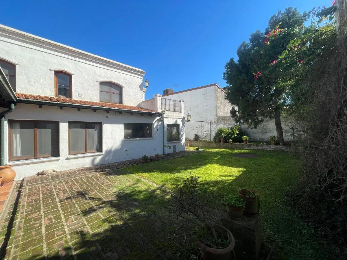 Casa 5 Ambientes en Venta y Alquiler– Centro de San Isidro 2