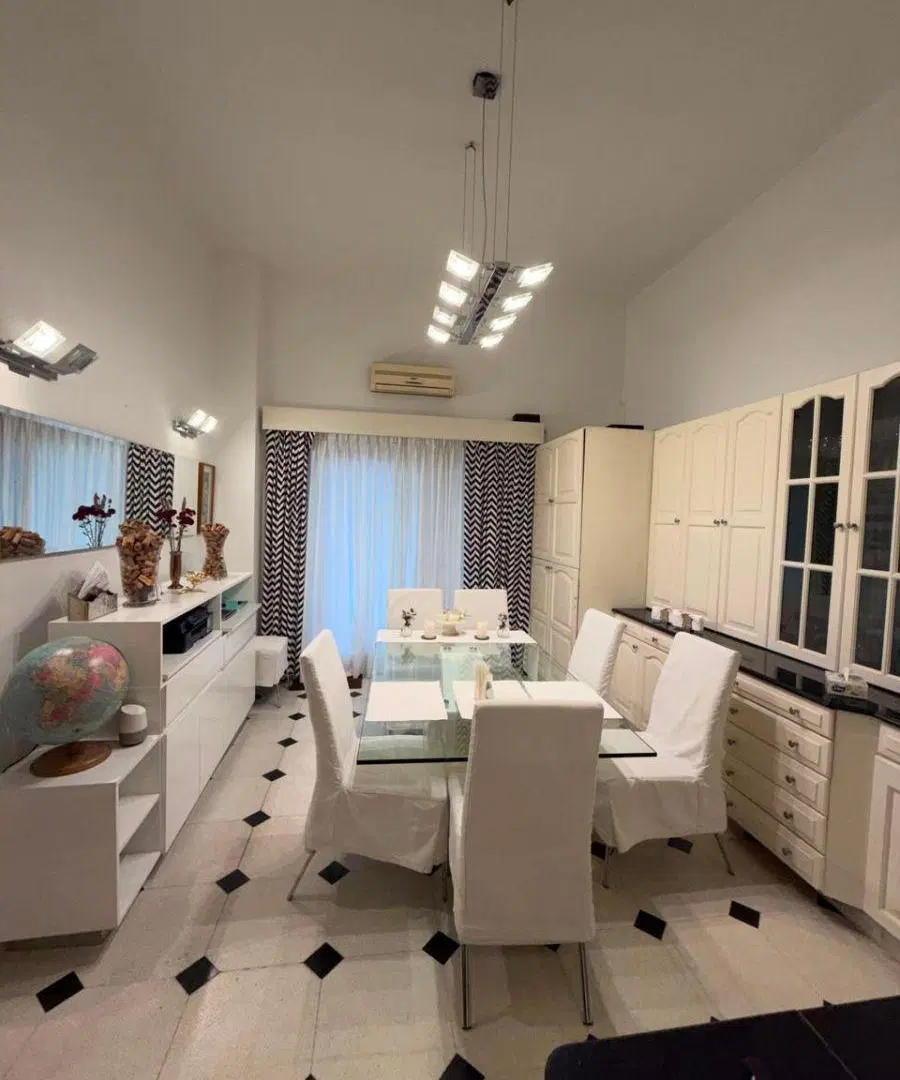 CASA/OFICINA EN VENTA EN SAN ISIDRO 4
