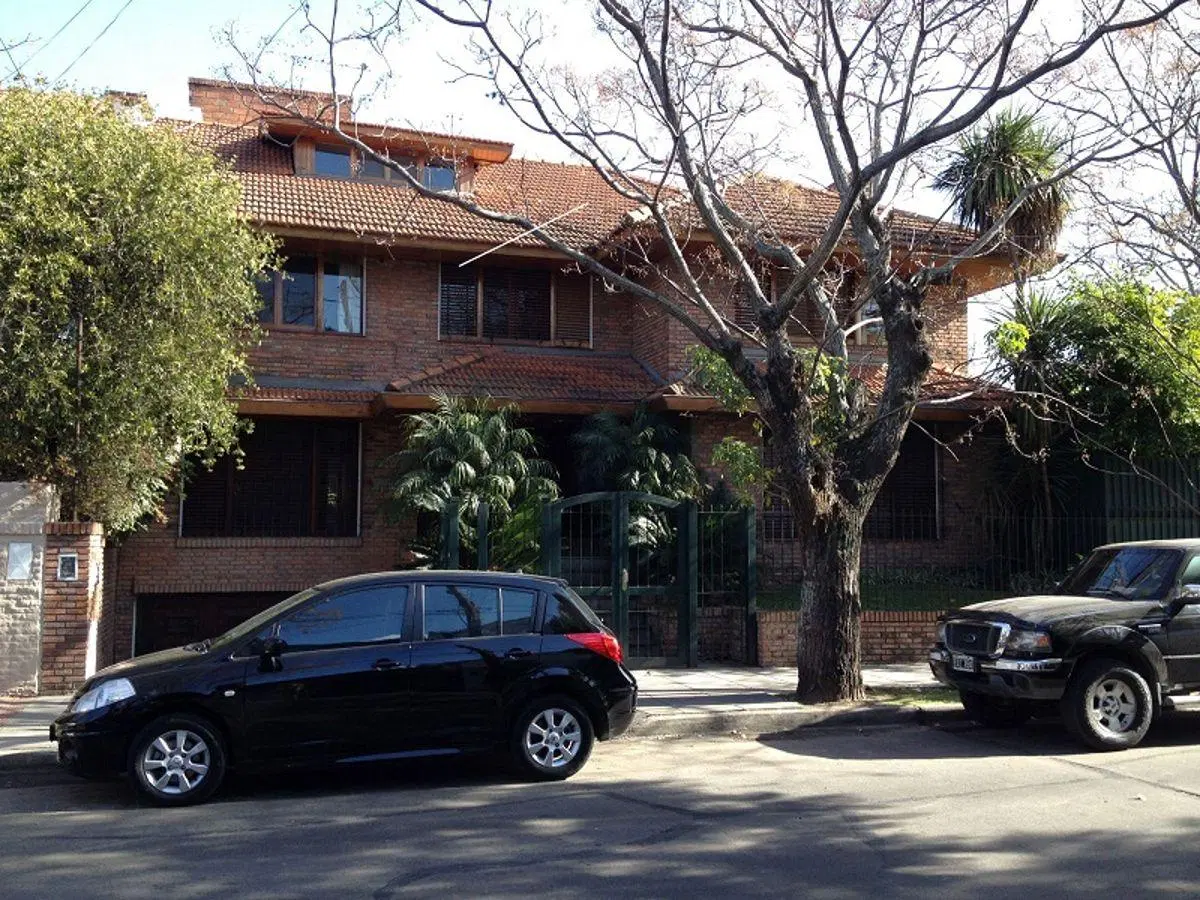 CASA EN ALQUILER EN MARTINEZ 4