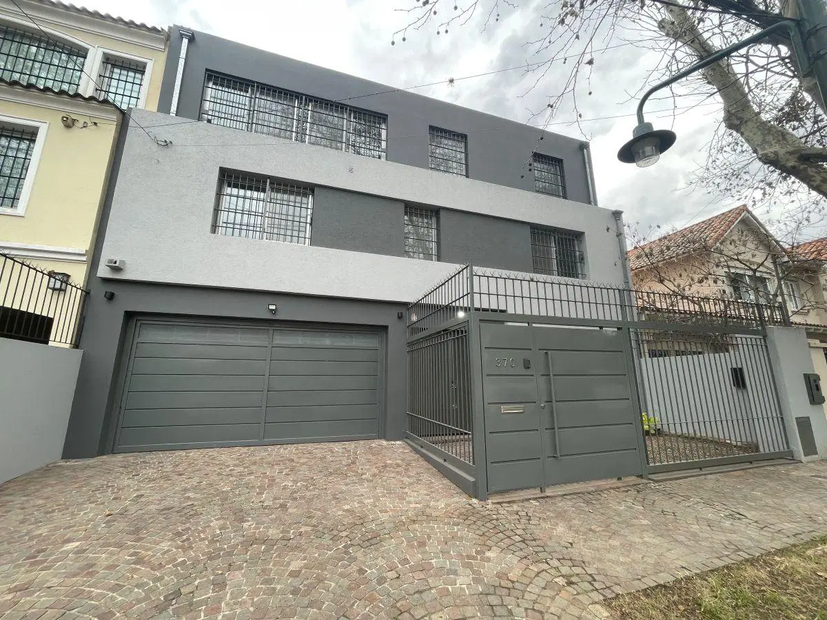 CASA EN ALQUILER EN ACASSUSO 1