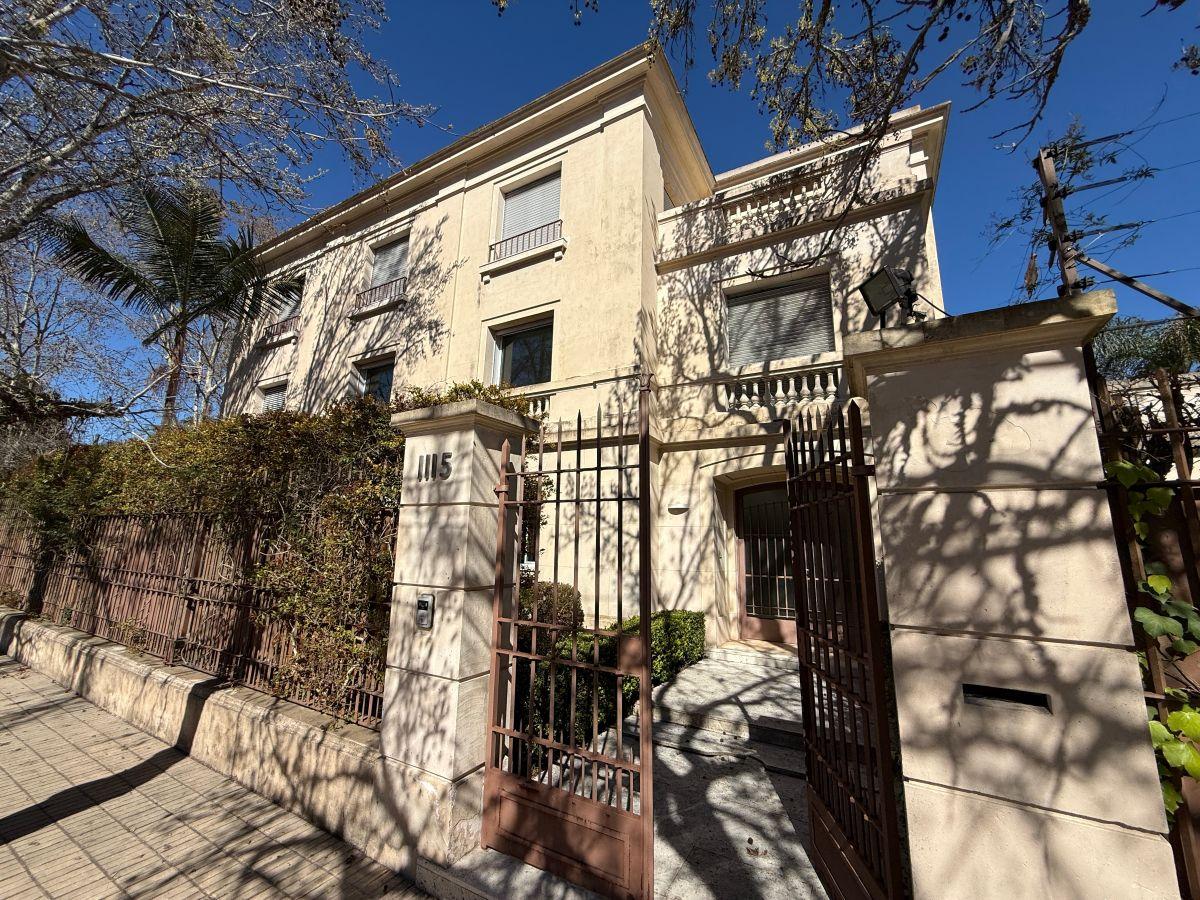 Foto de CASA EN VENTA EN ACASSUSO, imagen 1