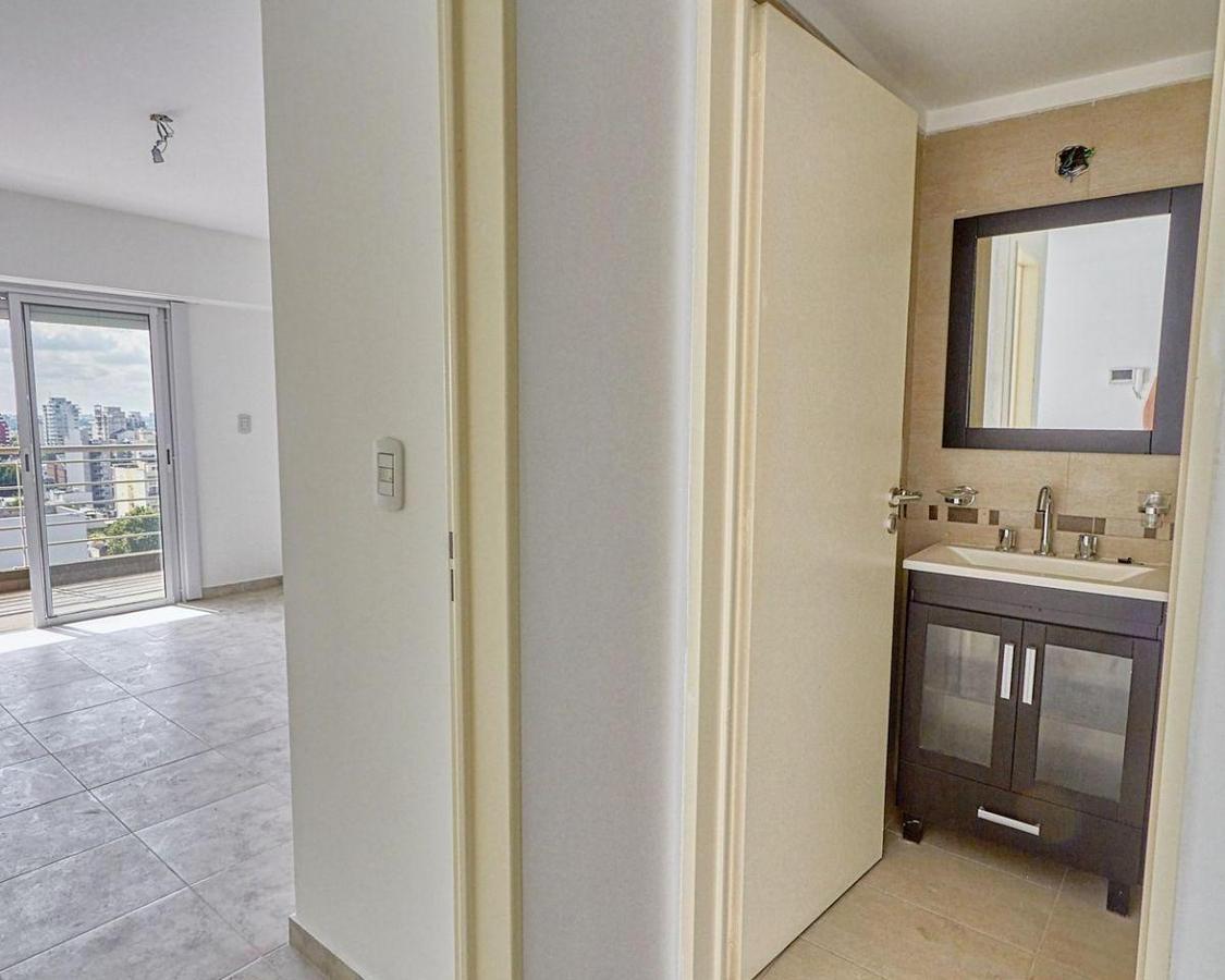 Foto de Venta departamento 3 Ambientes con balcón en caseros !, imagen 4